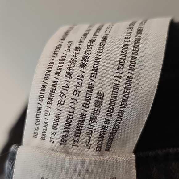 Hollister Size 8 Faded Black High Rise Jean Shorts - Picture 8 of 8